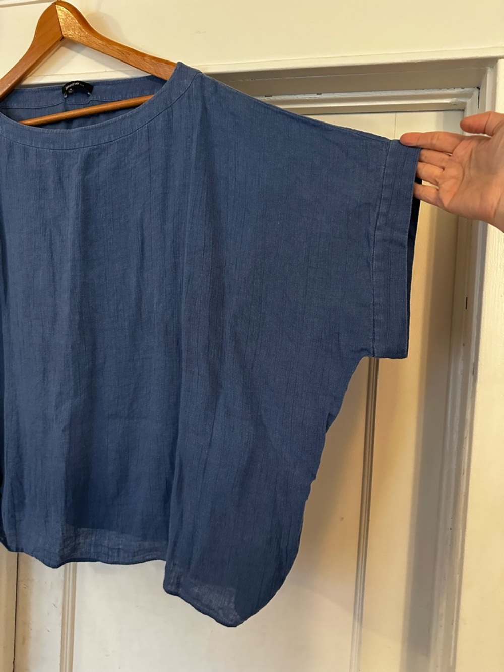 Lafayette 148 Cornflower Blue Linen Textured Top